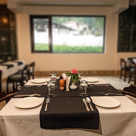 Langdale Manor Hotel Nainital Eksteriør billede